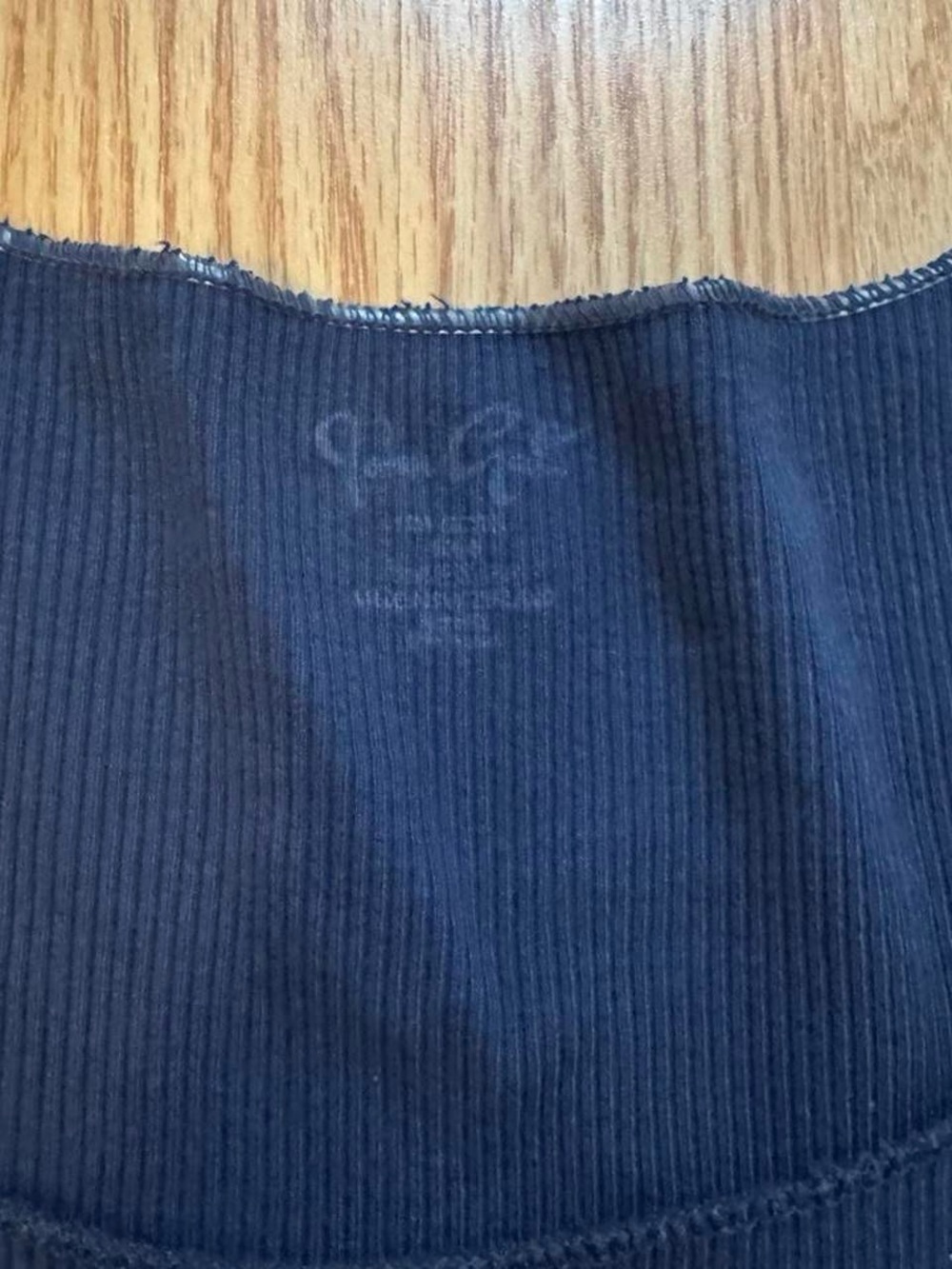 Brandy Melville Navy Ribbed Scoop-Neck Crop Top - Picture 3 of 4